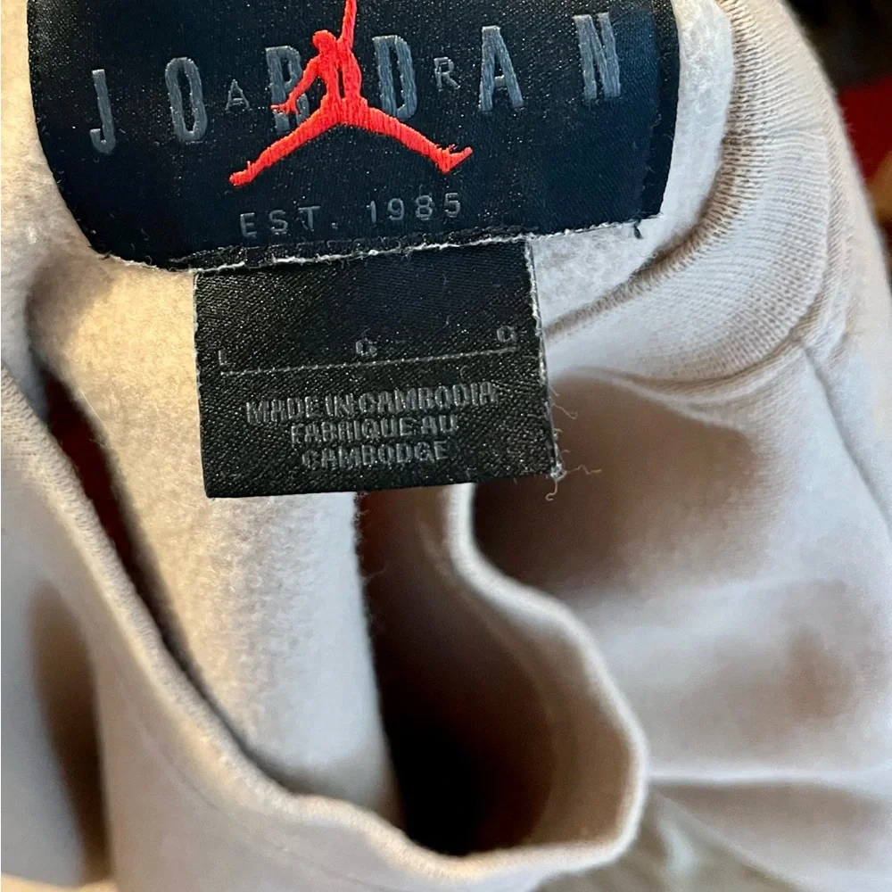 Jordan Flight MVP Men's Beige Crewneck Sweatershirt